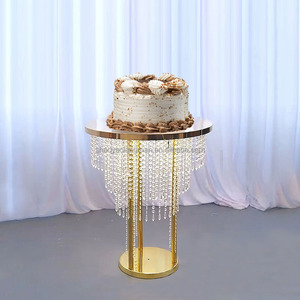 Tavolo da Dessert quadrato di lusso laccato oro esclusivo transfrontaliero nuovo supporto per torta nuziale per la casa o la festa dell'hotel - Product Image 3