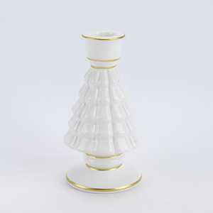 ที่ใส่เทียนรูปบ้านเซรามิกสีขาวสำหรับคริสต์มาส หมู่บ้านฤดูหนาวสไตล์นอร์ดิกพร้อม<span class=keywords><strong>ต้น</strong></span>ไม้ประดับดาวสี<span class=keywords><strong>ทอง</strong></span> ของตกแต่งเทียนสำหรับเทศกาลวันหยุด - Product Image 4