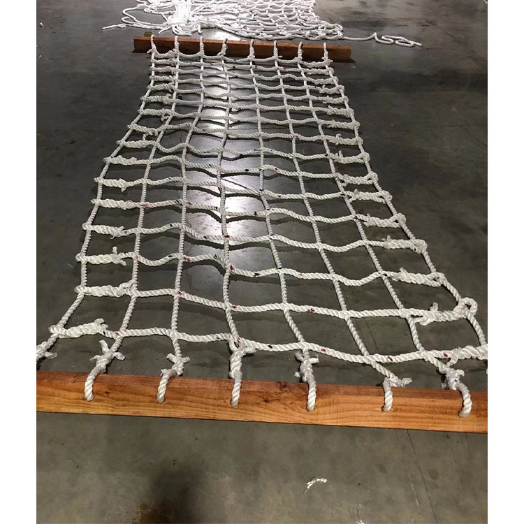 Yiliyuan Wholesale Factory Customized Playground Amusement