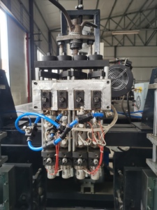 Giá Thấp Nước Khoáng Nhựa Nhà Máy Bán Hàng Trực Tiếp Dây Chuyền Sản Xuất Chai Máy Thổi - Product Image 6