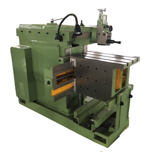 Machine à façonner le métal horizontale avec engrenages et composants de moteur - Product Image 3
