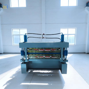Macchina per Formatura Lamiere in Acciaio HuaKun con Motore a Ingranaggi e Controllo Automatico per Produzione di Lamiere Ondulate a Uno/Due/Tre Strati - Product Image 3