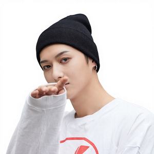 Gorro de Invierno para Hombre, Económico, MOQ Bajo, 100 Piezas, con Logotipo Personalizado, Elegante, Color Rojo Vino, Acrílico, para Adultos, Gorro Cálido - Product Image 1