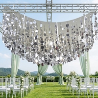 EG-CFC104 Rideau de plafond de luxe pour mariage en tissu à paillettes argentées, draperie de plafond à base de tissu à paillettes argentées, longueur d'arc personnalisée, fleurs de plafond