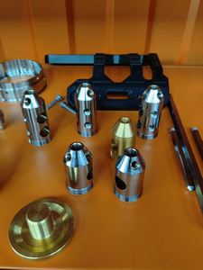 Piezas de Hardware Anodizadas Multicolor Personalizadas: Manguito Dividido Torneado por CNC de Precisión y Núcleo de Válvula de Latón Roscado - Product Image 3
