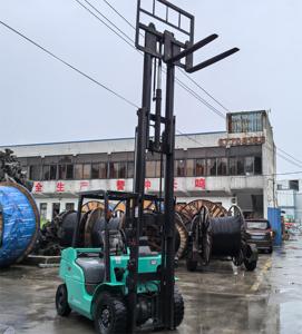 รถยกมิตซูบิชิ3Ton 3ขั้นตอนอุปกรณ์จัดการวัสดุหนักใช้เวลาในการดำเนินงานต่ำได้รับการบำรุงรักษาเป็นอย่างดี - Product Image 5