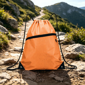 Sac à cordon de qualité supérieure avec logo personnalisé, polyester 210D, sac à cordon écologique, sac à cordon pour l'alpinisme, la gym et les sports - Product Image 1