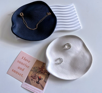 Plateau à bijoux en céramique noir et blanc mat et brillant, personnalisable avec logo, pour bagues, rouges à lèvres, présentoir, ornement