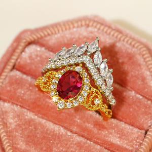 Anello da Cocktail T0455 da Donna in Oro 18K con Rubino Taglio Marquise e Incastonatura a Pavé, Gioiello Raffinato per Feste - Product Image 6