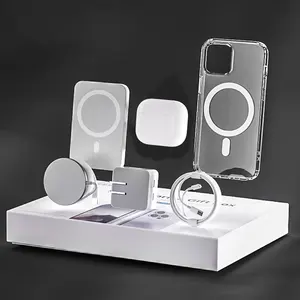 Zes Stuk Toepasselijk Voor Iphone 15 Set Accessoires Geschenkdoos Set Oplader Headset Magnetische Telefoon Case Zes Delige Set Met