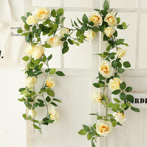 Guirnalda de Rosas Artificiales Colgantes de 2.25m, 10 Rosas, Guirnalda de Flores de Seda, Enredadera de Flores Artificiales para Decoración de Paredes, Bodas, Fiestas y Hogar - Product Image 4