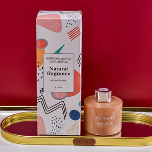 Caja de regalo Fragancia para el hogar Botella de vidrio de lujo Juego de difusor de caña con palo para el día de San Valentín Mujeres Presentes - Product Image 5