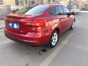 Bon <span class=keywords><strong>prix</strong></span> pour une voiture d'occasion en bon état, Ford Focus modèle 2015, berline, 1.6L, boîte manuelle, version confort, cylindrée 1596 ml, en stock - Product Image 4