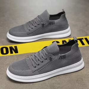 2024 nuova moda <span class=keywords><strong>Sneakers</strong></span> Casual da <span class=keywords><strong>uomo</strong></span> con bordo basso leggero primavera estate scarpe da corsa con <span class=keywords><strong>tacco</strong></span> piatto alte e traspiranti - Product Image 2