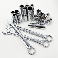 Kit d'outils à main pour mécaniciens en acier au carbone noir traité thermiquement, 151 pièces, avec embouts de 1/4, 3/8 et 1/2 pouce, pour usage en garage - Vente en gros