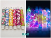 2023 nouveau Design éclairer Pop Tube tubes extensibles sensoriels couleur Tubes amusants jouets de décompression lueur dans le noir fournitures de fête