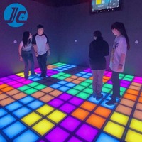 Dalles de sol interactives LED en fibre de verre et métal pour la petite enfance, les centres commerciaux, les jardins, les jeux intérieurs et les pistes de danse
