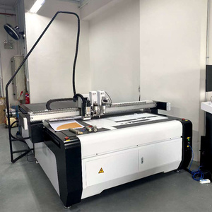 เครื่องตัดกล่องกระดาษแข็งเครื่องตัดพล็อตเตอร์ CNC ไวนิลจูบแบบอัตโนมัติ - Product Image 4