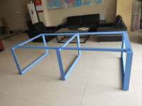 Structure de bureau triangulaire en métal, cadre de bureau ouvert pour 4 personnes, pieds ajustables modernes pour espace de travail commercial