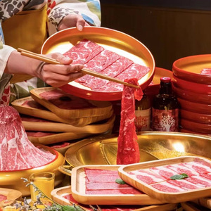 Vaisselle de table signature du restaurant Sukiyaki Wagyu Hotpot, plats créatifs pour barbecue et sashimi servis sur des plateaux profonds en mélamine - Product Image 4