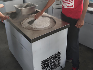 Machine à glace roulée pour usage commercial, machine à faire des glaces roulées pour cafés fusion, machine à glace roulée commerciale - Product Image 3