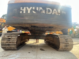 Excavadora Hyundai 225LC-9 Original de Alta Calidad, de Segunda Mano, en Buen Estado de Funcionamiento, Disponible para la Venta - Product Image 5