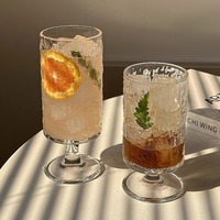 Verre à jus haut et élégant pour la maison, design créatif transparent à motif grain de bois et côtés droits, pour thé aux fruits et eau pétillante