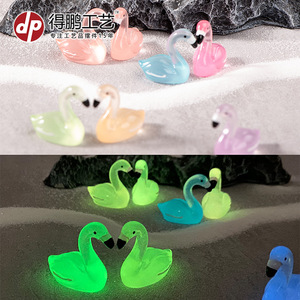 Ornements en résine Dp Mini Flamingo multicolores, décoration créative pour la maison, décoration de salon - Product Image 5