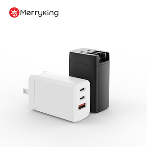 Chargeur USB pliable 65W avec technologie GaN, 3 ports USB, Type-C QC3.0, charge rapide pour tablettes et téléphones - Product Image 3