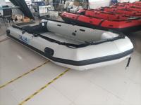 Bateau pneumatique à rames de 460 cm de type A en PVC de 1,2 mm avec plancher en aluminium de 15 pieds (4 m)