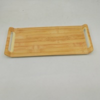 Plateau de petit-déjeuner écologique avec poignées en bois personnalisées Plateau de service durable en mélamine et bambou Plats et assiettes personnalisables
