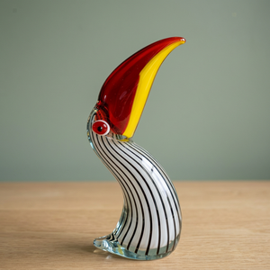Figurine de toucan en verre soufflé à la main, décoration animale, objet de collection, pièce d'art artisanal, corps rayé, bec rouge et jaune, Pâques, Rajasthan - Product Image 1