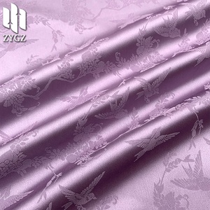 Figur bunga Tiongkok dan burung kain jacquard satin 140GSM baju melar celana pendek piyama kain liontin grosir