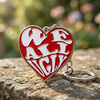 Nouveau porte-clés en métal personnalisé en forme de cœur, lettres en relief 3D, porte-clés en émail, porte-clés personnalisés pour la promotion de la marque et l'usage quotidien