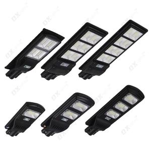 Farola Solar Integrada con Carcasa de ABS, 200W de Alta Potencia, Control Remoto, para Exteriores - Product Image 4