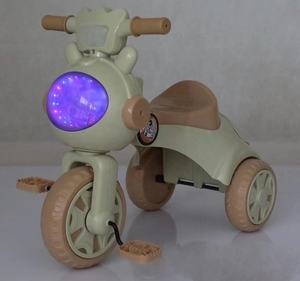 <span class=keywords><strong>2</strong></span>〜4歳の子供向けの子供用1〜4人用自転車ウォーカーライドオンカーとバランスバイクスクーター - Product Image 3