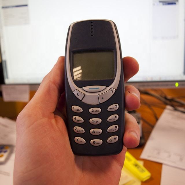 Wholesale 3310 Old Mobile Non-smartphone Big Speaker 2G Straight Key Function Phone