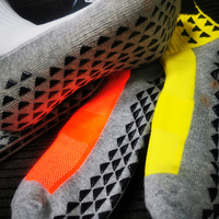 Haute Qualité Lettre Conception Sport Spandex Nylon CottonCustom Rembourré Terry Athlètes Hommes Football Anti Slip Grip Chaussettes De Football