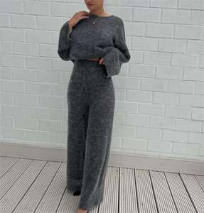 ชุดลำลองผู้หญิงแบบสั่งทำจากผู้ผลิตปี 2026 ทำจากผ้าถักผสมขนอัลปาก้า ผ้าฝ้าย และขนโมแฮร์เนื้อนุ่ม ชุดเสื้อสเวตเตอร์โอเวอร์ไซส์พร้อมกางเกงขาบาน - Product Image 3