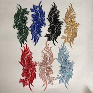 Applicazione in Pizzo di Lusso con Perline e Paillettes Ricamate Multicolore per Abiti da Sera LT2778A - Product Image 1