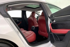Auto usate perfette: Peugeot <span class=keywords><strong>508</strong></span> ALLURE Sedan 2022 pronta per la spedizione - Product Image 4