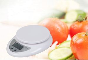 Balance de cuisine numérique électronique durable en plastique, alimentée par piles, avec écran LED, capacité 5 kg, haute précision 1g, avec plateau. - Product Image 6