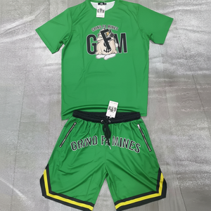 Nueva llegada personalizada hombres verano deporte dos piezas chándal ropa de playa pantalones cortos Casual hombres camiseta conjunto corto - Product Image 1