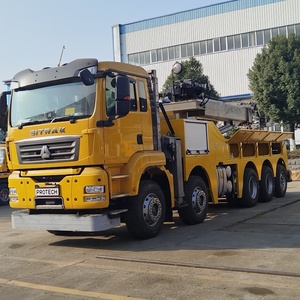 Exportation de camions lourds Sinotruk 8X4 du Moyen-Orient avec grue montée sur camion et grue rotative hydraulique pour le dépannage de camions - Product Image 4