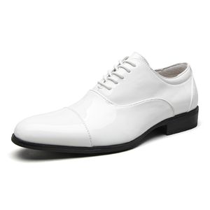Estilo británico 2025 nueva llegada Zapatos de vestir de charol brillante para Hombre Zapatos formales Oxford con punta en la tapa para negocios y bodas - Product Image 5