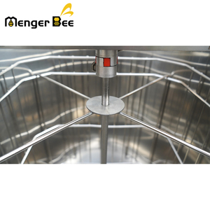 Extractor de Miel Eléctrico de Acero Inoxidable de 4 Cuadros, Totalmente Automático y Reversible - Product Image 5