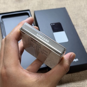 <span class=keywords><strong>Samsung</strong></span> <span class=keywords><strong>Galaxy</strong></span> <span class=keywords><strong>Z</strong></span> <span class=keywords><strong>Flip</strong></span> 5 Desbloqueado, Teléfono Original AMOLED <span class=keywords><strong>3</strong></span>.4/6.7/3700mAh 12MP 256GB 8GB RAM, 512GB 8GB RAM Snapdragon <span class=keywords><strong>8</strong></span> Gen 2 - Product Image 6