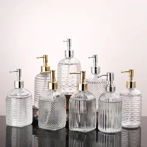 Varietà personalizzata all'ingrosso di stili bottiglia di profumo in rilievo retrò Dispenser di sapone in vetro bottiglia di vetro fantasia