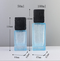 Flacon de parfum en verre bleu craquelé carré de luxe, design craquelé, 50 ml, 100 ml, avec bouchon texturé, pour l'emballage de parfums