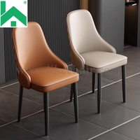 Chaise de salle à manger en cuir de luxe italienne moderne avec pieds en métal - Utilisation à domicile et en hôtel - Siège rembourré